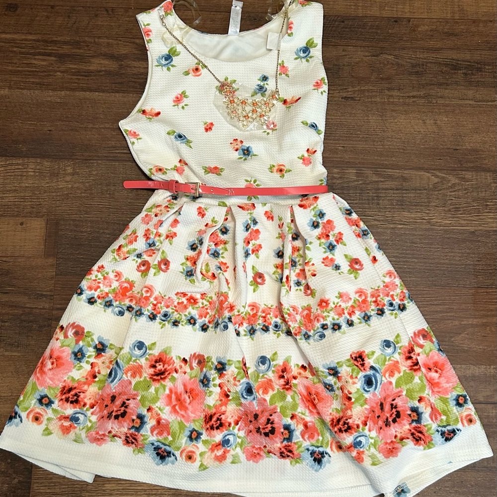 Beautees Floral Dress with Pink Accents Kid Size 8